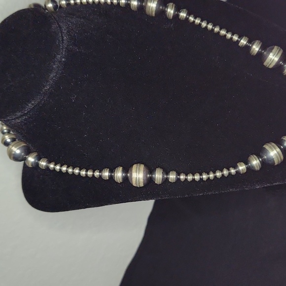 NWOT Native American Made SS Bench Bead Necklace - Picture 2 of 7